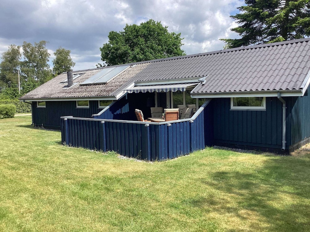 6 person holiday home in Væggerløse By Traum — 4-Star Luxury Hotel in None, Denmark