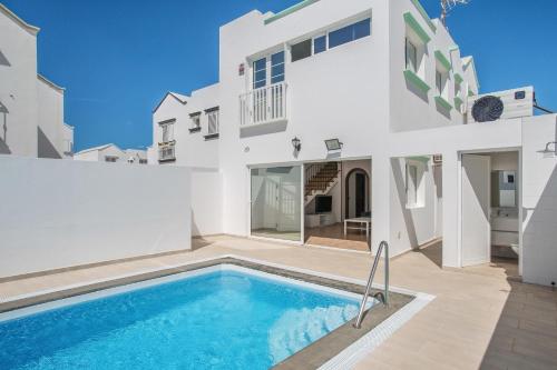 Casa Oasis — 4-Star Luxury Hotel in Tias, Spain