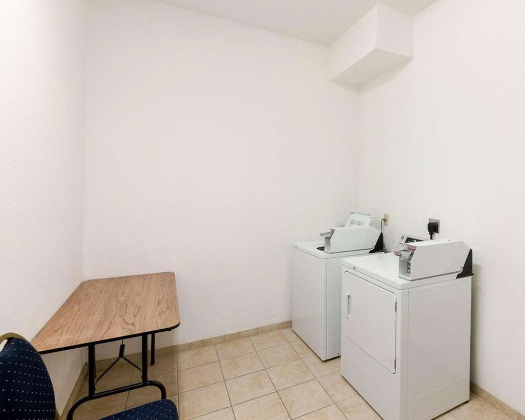 Comfort Inn & Suites Regional Medical Center - photo 31