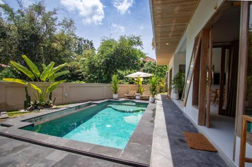 Umalas Jungle Villa Amazing View Huge Pool Stay in Canggu — 4-Star Luxury Hotel in Kerobokan, Indonesia