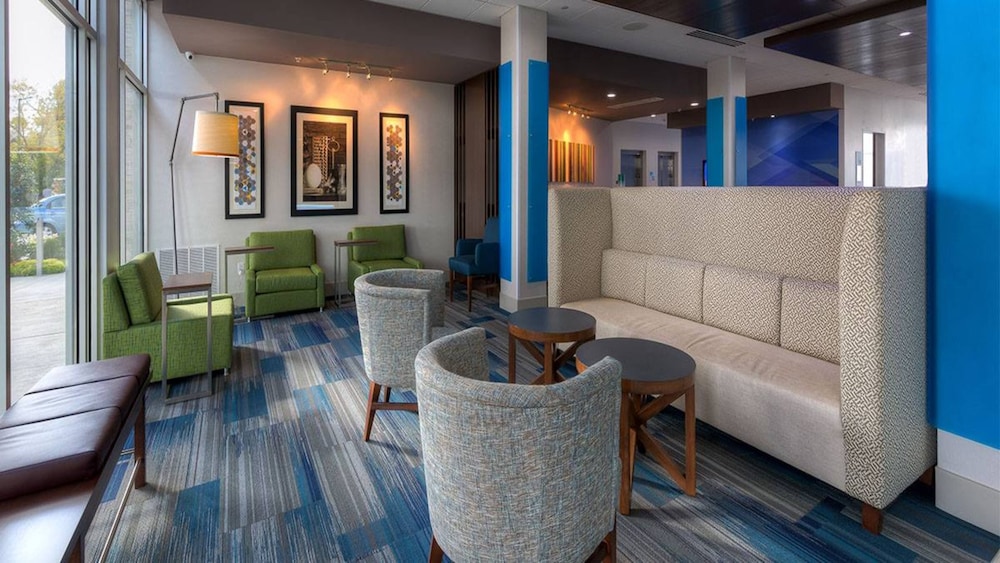 Holiday Inn Express Hotel & Suites Mount Pleasant by IHG - photo 56