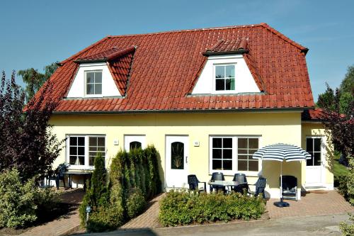 Am Deich 40 — 4-Star Luxury Hotel in Zingst, Germany