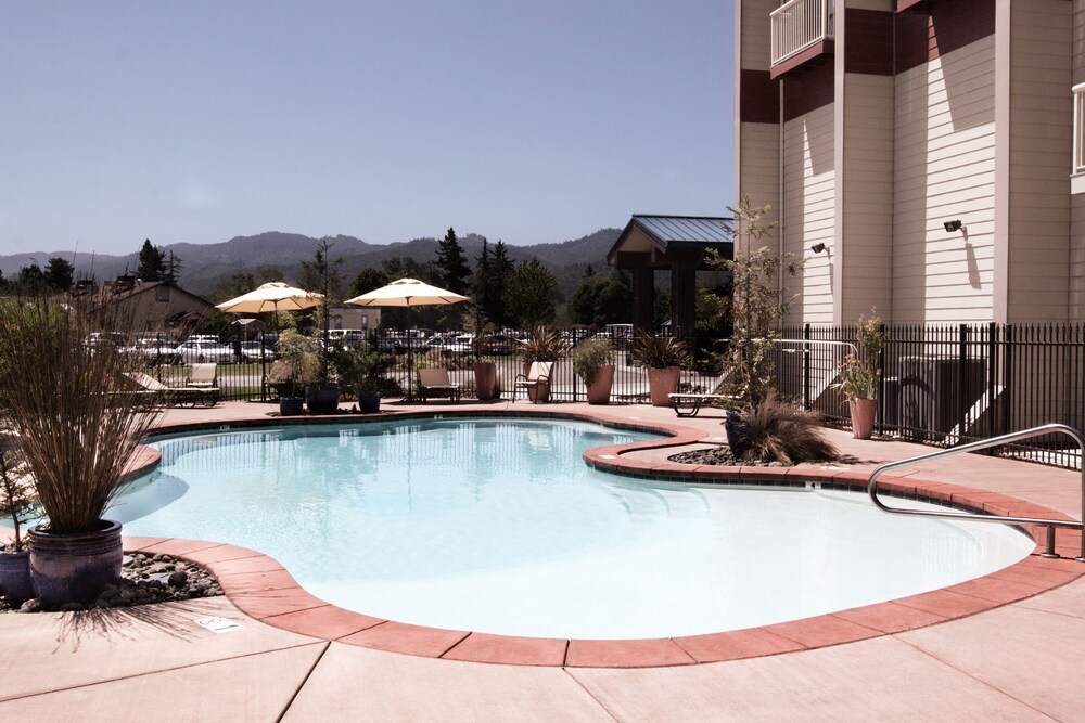 Blue Lake Casino & Hotel - photo 25