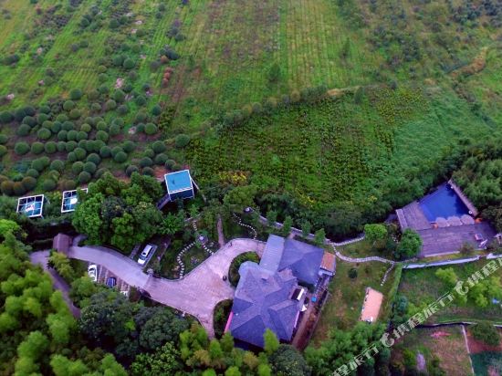 Mount Mogan Wild Extravagance — 4-Star Luxury Hotel in Deqing, People's Republic of China