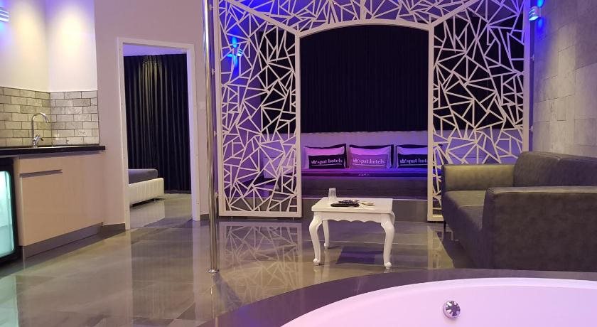 Spat Rooms in Bat Yam, Israel