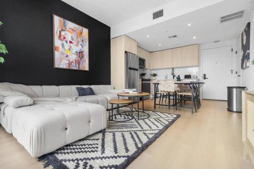 Stylish 1BR in Wynwood with Pool and Gym Views — 4-Star Luxury Hotel in Miami, United States