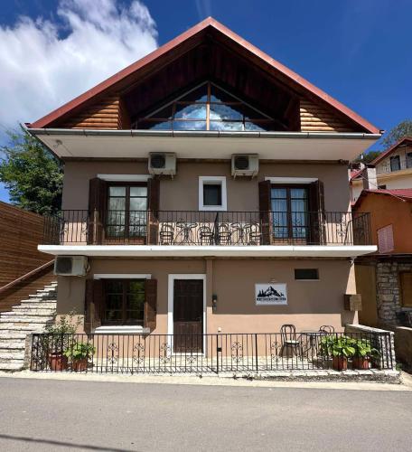 4 Mountain Hills - last minute hotel in Unknown City