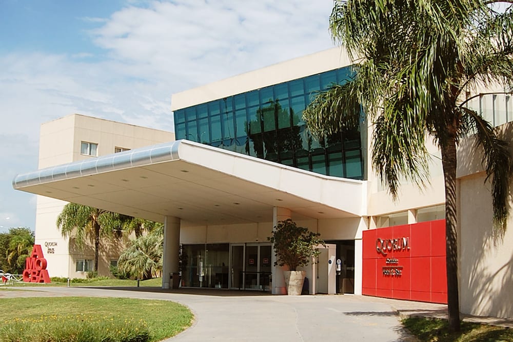 Quórum Cordoba Hotel Resort Urbano in Cordoba, Argentina