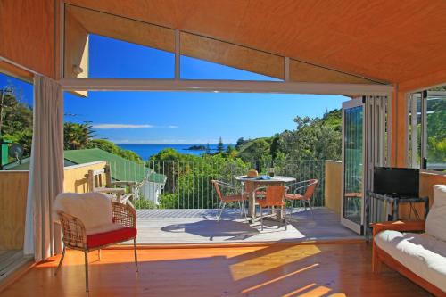 Barefoot Spirit Stay Waiheke in Auckland, New Zealand