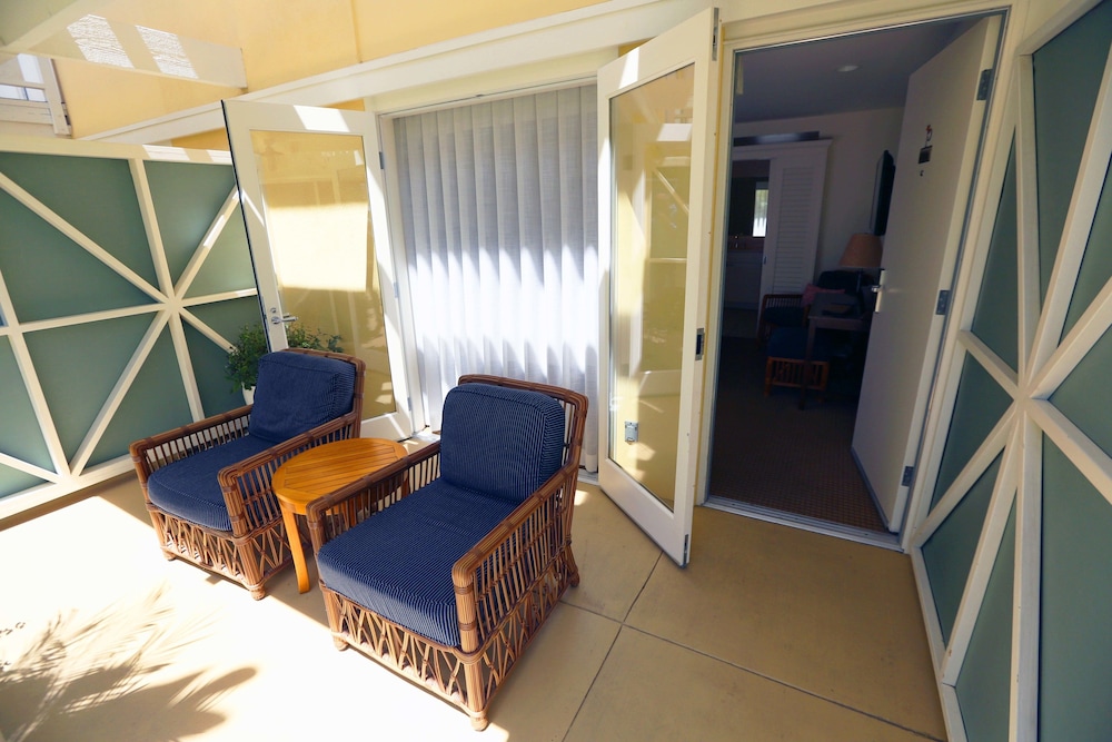 The Pavilion Hotel - photo 32