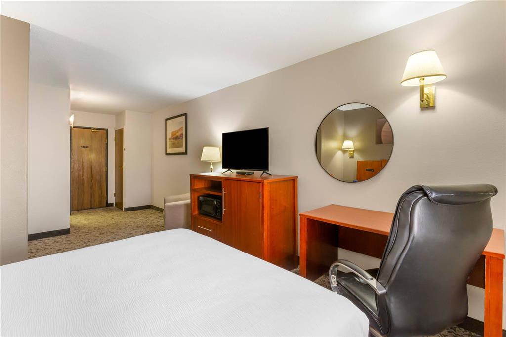 Quality Inn & Suites Fillmore I 15 - photo 24