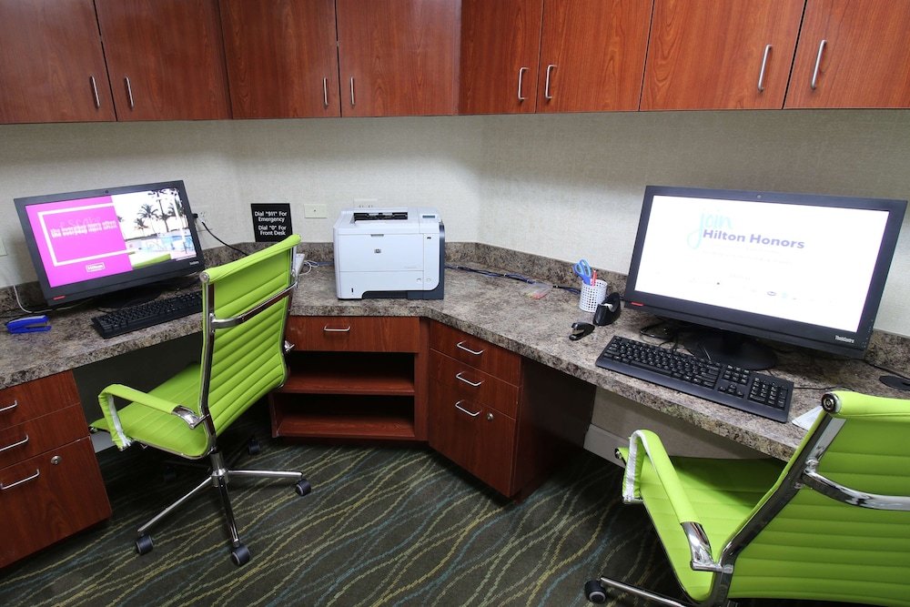 Hampton Inn & Suites Palm Coast - photo 41