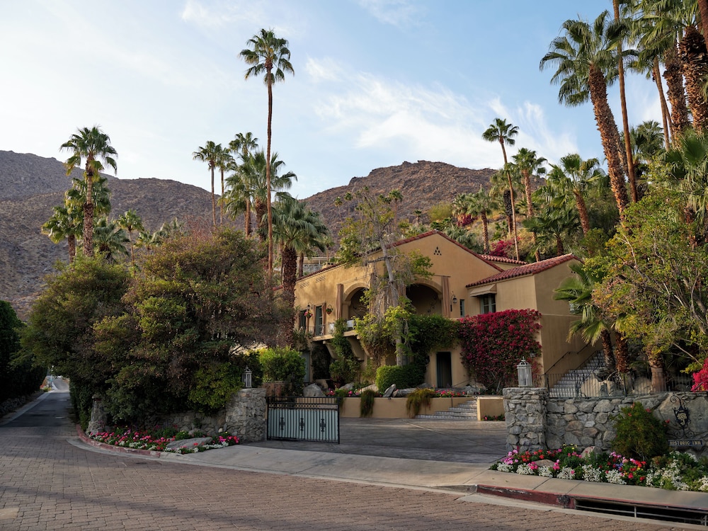 The Willows Palm Springs in Palm Springs, United States