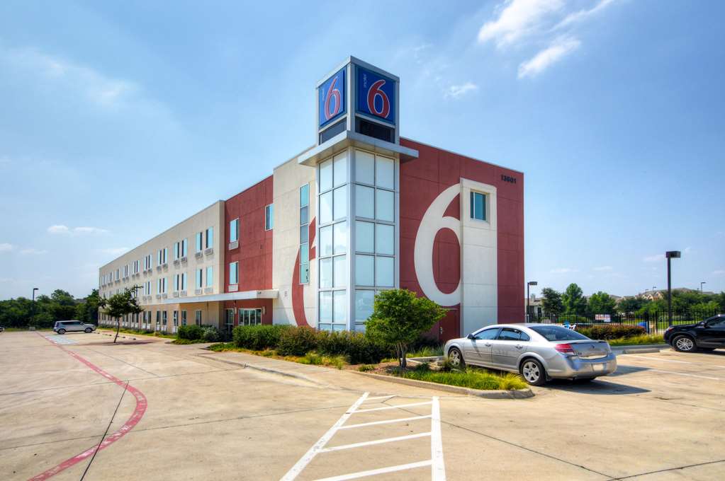 Motel 6 Roanoke TX Northlake Speedway - photo 2