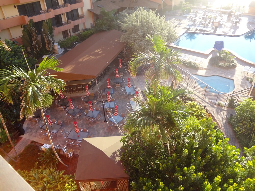 Lighthouse Cove Resort - photo 16