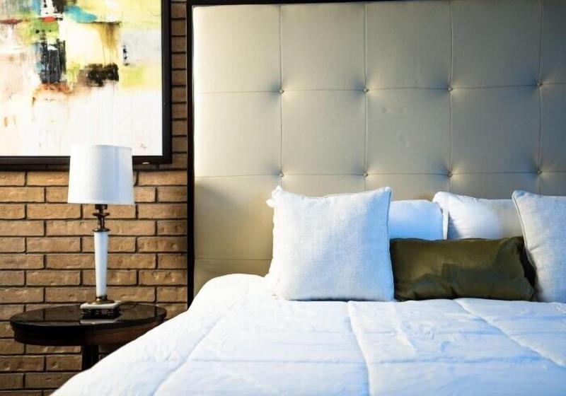 The Landmark Hotel - photo 14