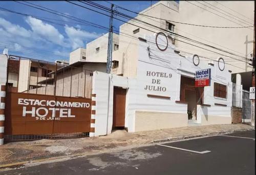 Hotel Nove De Julho — Marilia