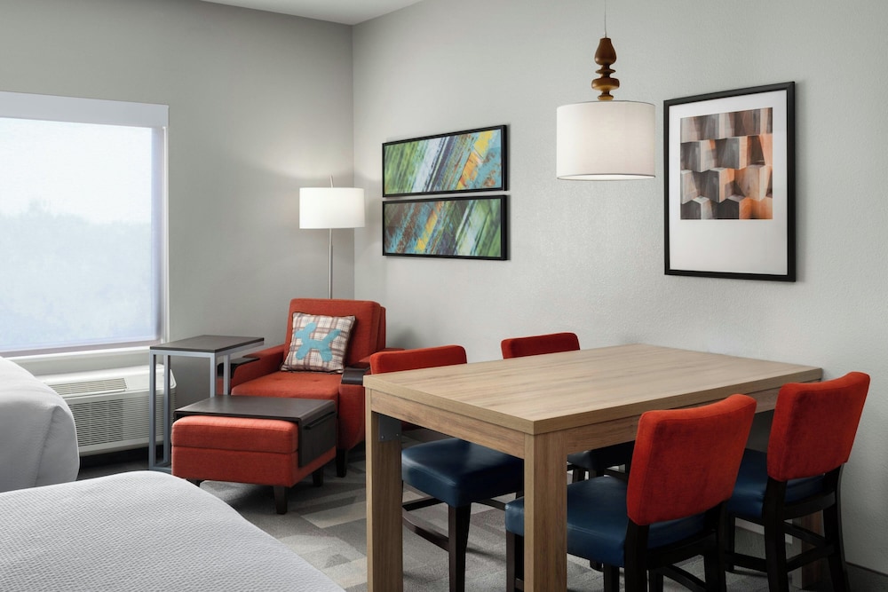 TownePlace Suites by Marriott Houston Hobby Airport - photo 17