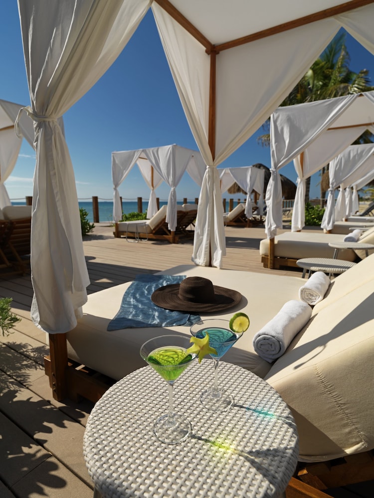 Sundeck
