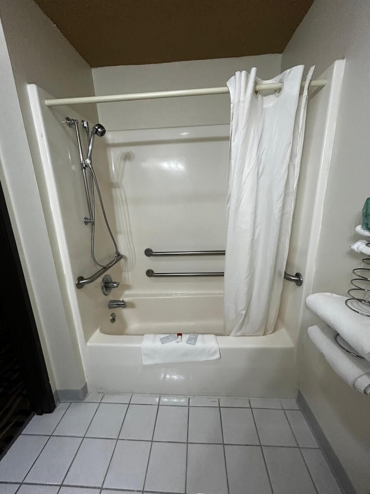 Oyo West Point Inn - photo 20
