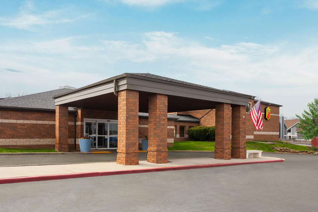 Super 8 by Wyndham Copley Akron - photo 7