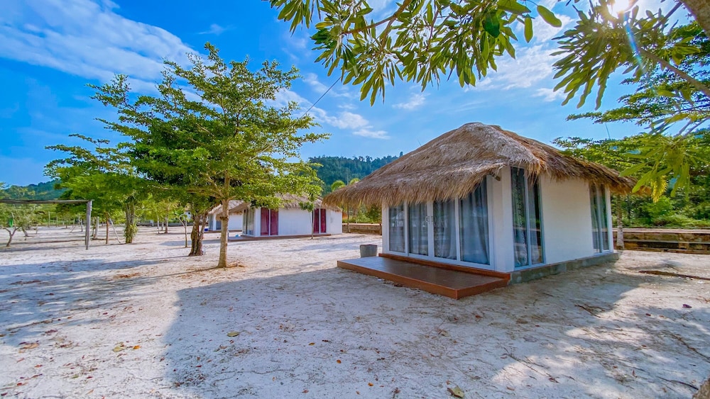 Viovio Beach & Resort - last minute hotel in Batam