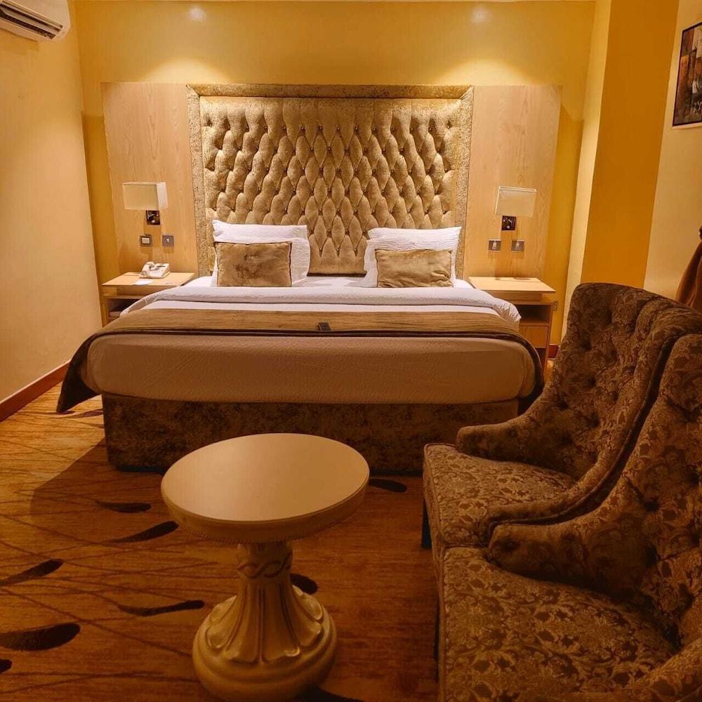 Dixsur Hotels — Kuje — photo 3