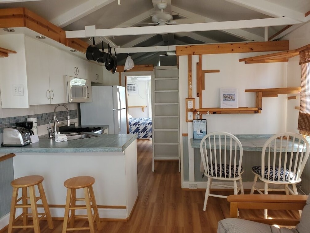 Old Wooden Bridge Resort & Marina - photo 41