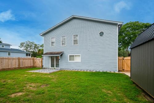 La Isla Bonita by Oak Island Accommodations - photo 46