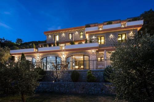 Villa Gradina — 4-Star Luxury Hotel in Budva, Montenegro