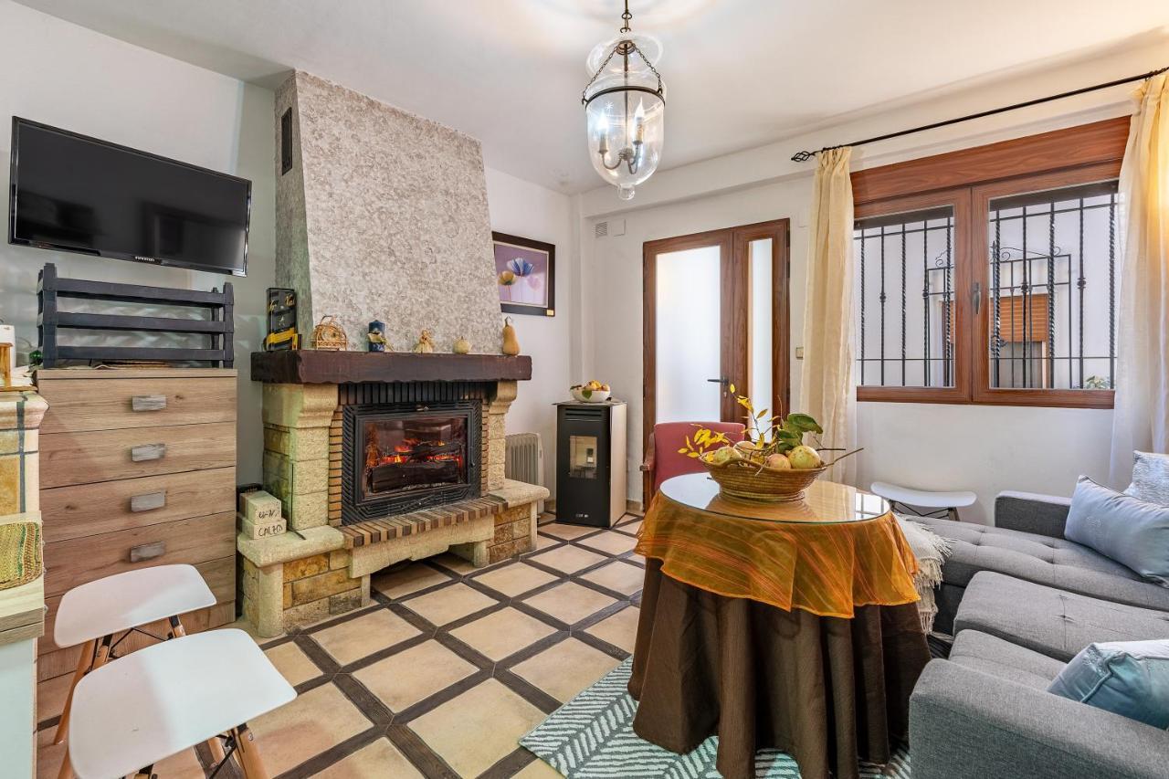 Casa Rural En El Centro De Niguelas 21531083 — Niguelas