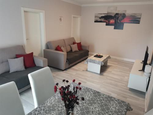 Casasjerezanas Mariposa — 4-Star Luxury Hotel in Jerez De La Frontera, Spain