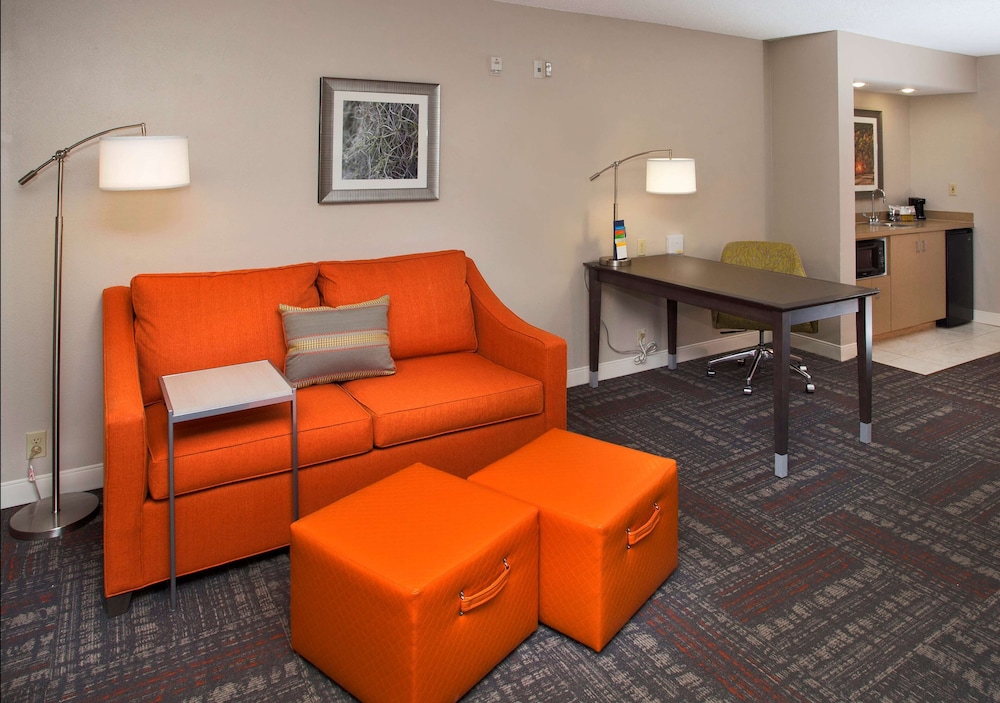 Hampton Inn & Suites Valdosta Conference Center - photo 58