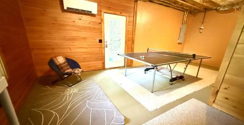 Trimont Mountain Cottage — 4-Star Luxury Hotel in Franklin, United States