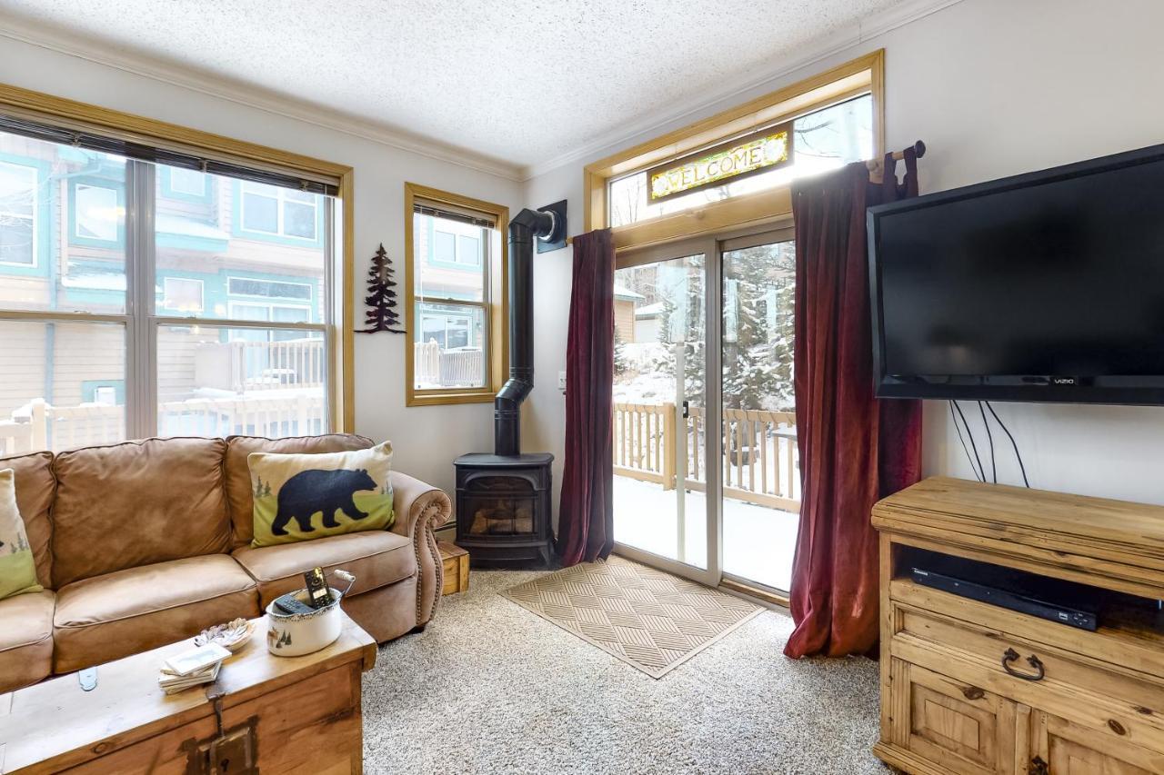 Saddle Ridge - carbon neutral hotel in Silverthorne