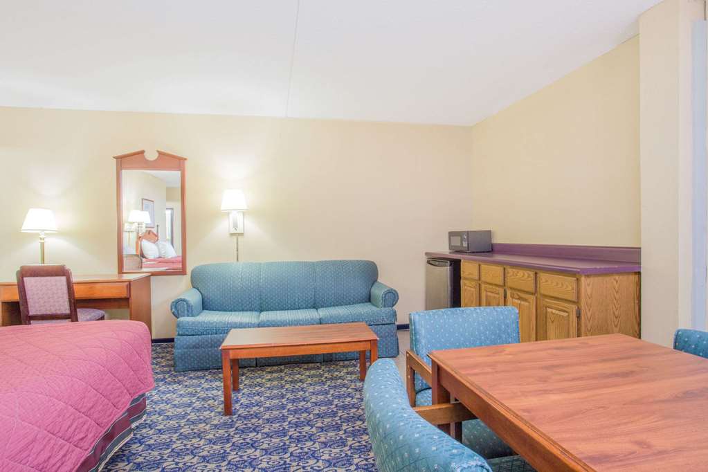 Ramada by Wyndham Angola Fremont Area - photo 6