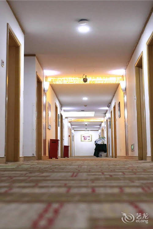 Joy Inn and Suites Zhengzhou — hotel in Zhengzhou