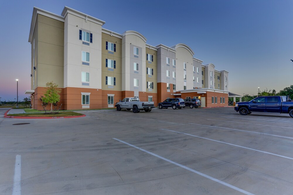 Candlewood Suites College Station At University by IHG - photo 65