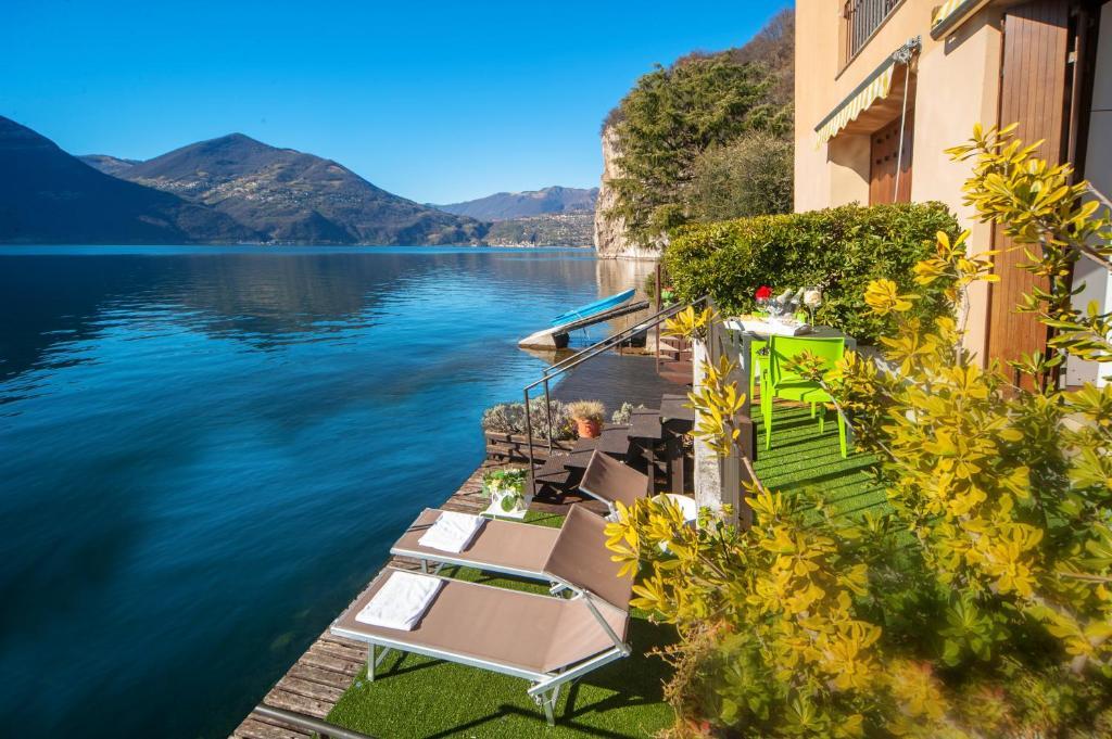 The Pier On The Lake — hotel in Marone