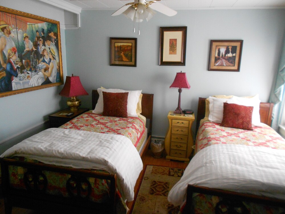 Eastman Inn - photo 24