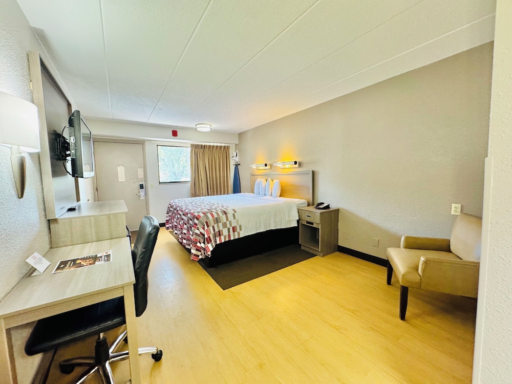 Red Roof Inn Milford New Haven - photo 32