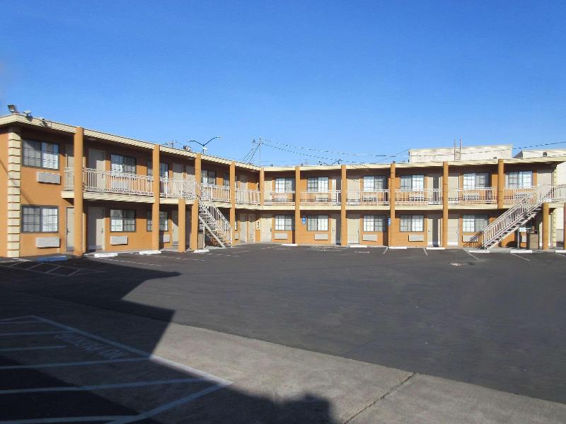 Rodeway Inn San Pablo Hilltop - carbon neutral hotel in San Pablo
