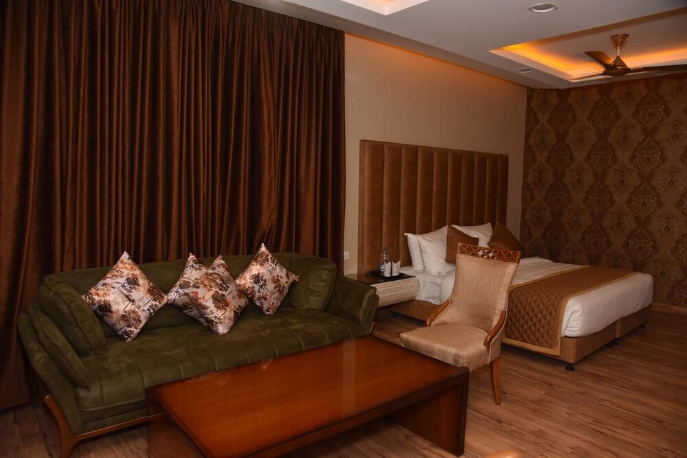 Hotel JD Heavens — Jhajjar — photo 4