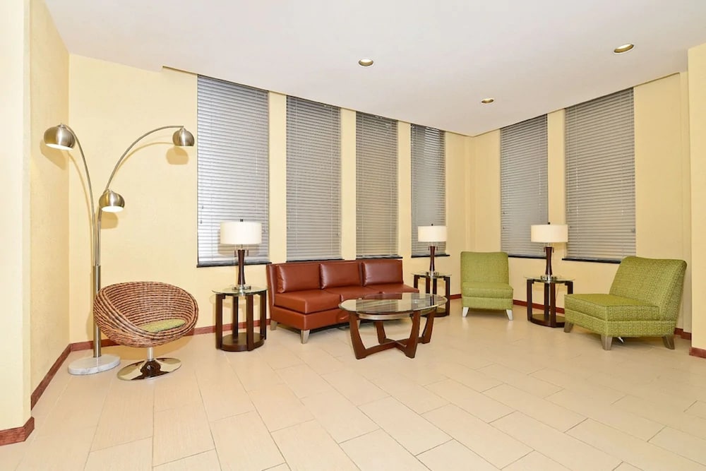 RUSHHH Daytona Beach Tapestry Collection by Hilton - photo 6