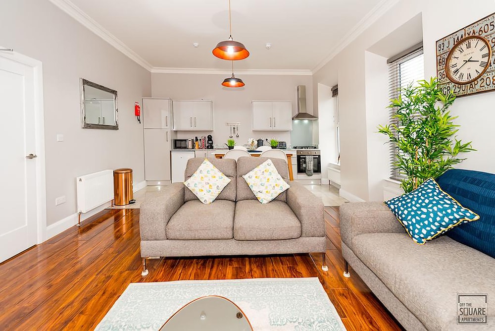 Off the Square Apartments — 4-Star Luxury Hotel in Derry, United Kingdom