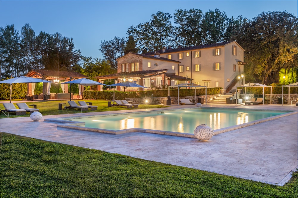 Villa Pitti Amerighi — 4-Star Luxury Hotel in Pieve A Nievole, Italy