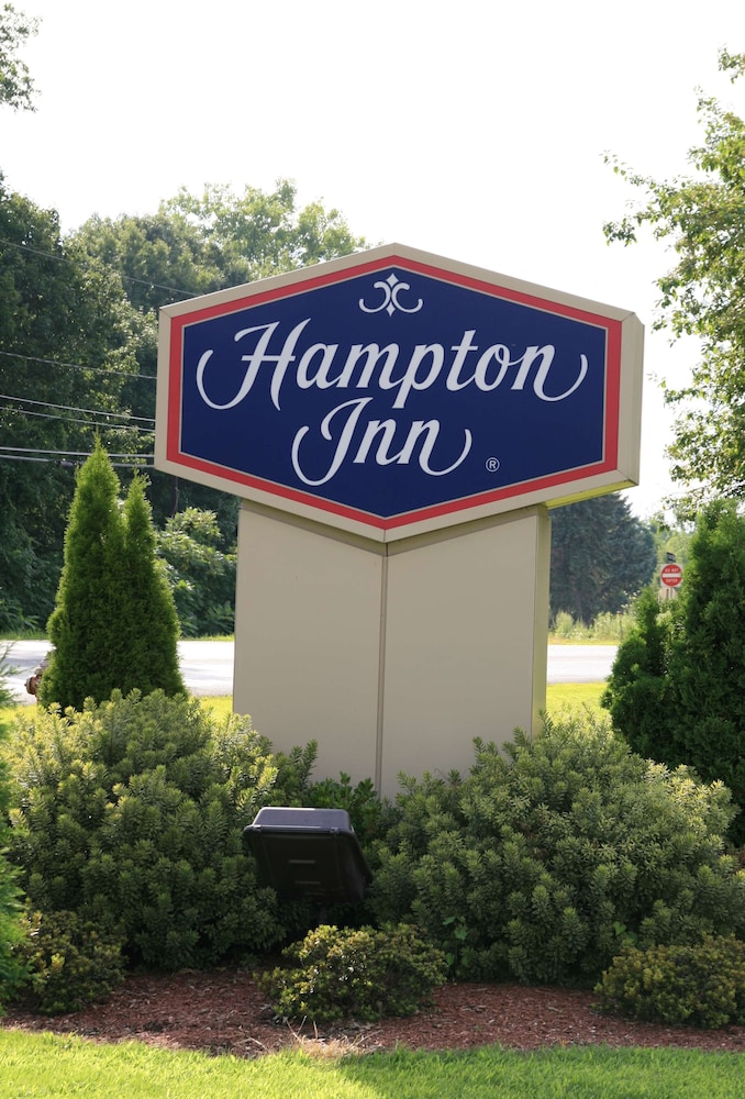 Hampton Inn Hadley Amherst Area - photo 31