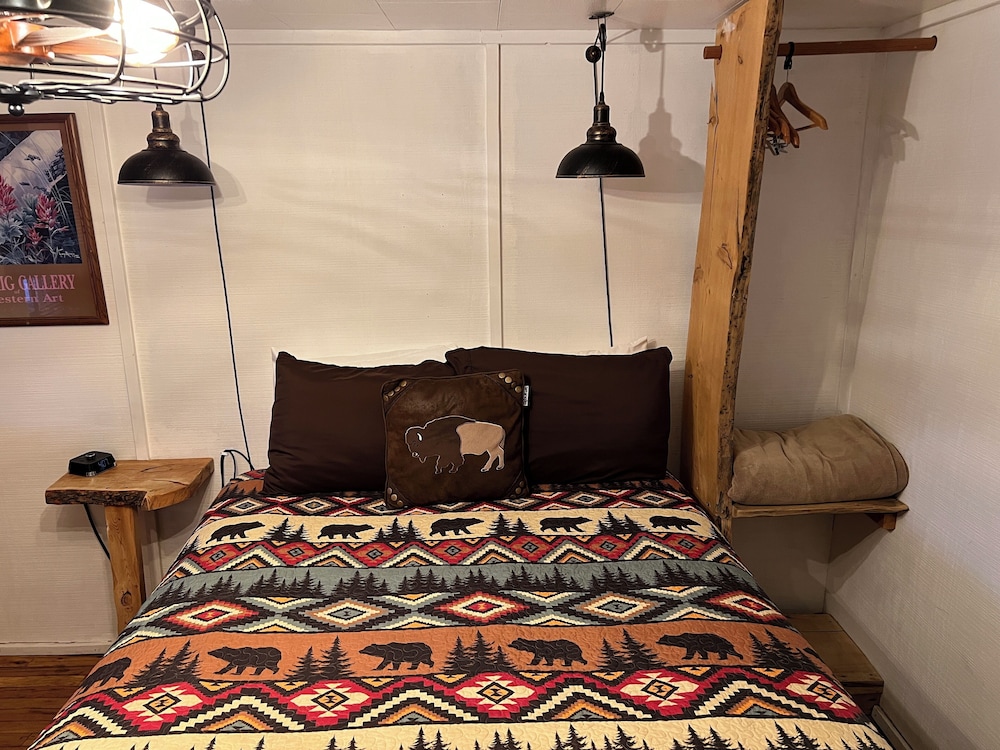 Chinook Winds Motel - photo 48