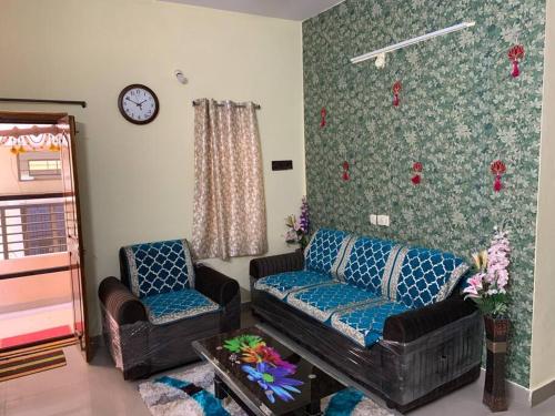 Kesarhomes Homestay Flt202 2Nd Flr 2Bhk Apt Ac Lift Kukatpally — 4-Star Luxury Hotel in Hyderabad, India