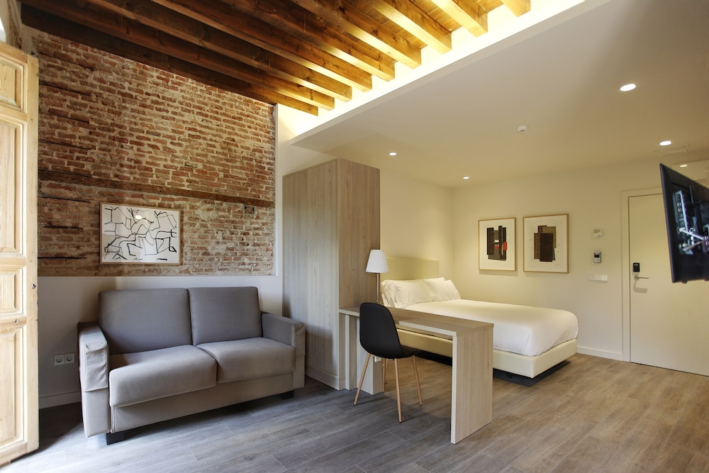 San Lorenzo Suites — hotel in San Lorenzo De El Escorial